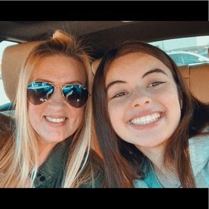 Meet your Posher, Addison